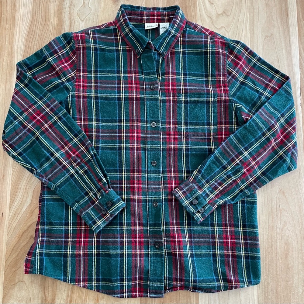 L.L. Bean Men's Green and Red Plaid Button-Down Shirt